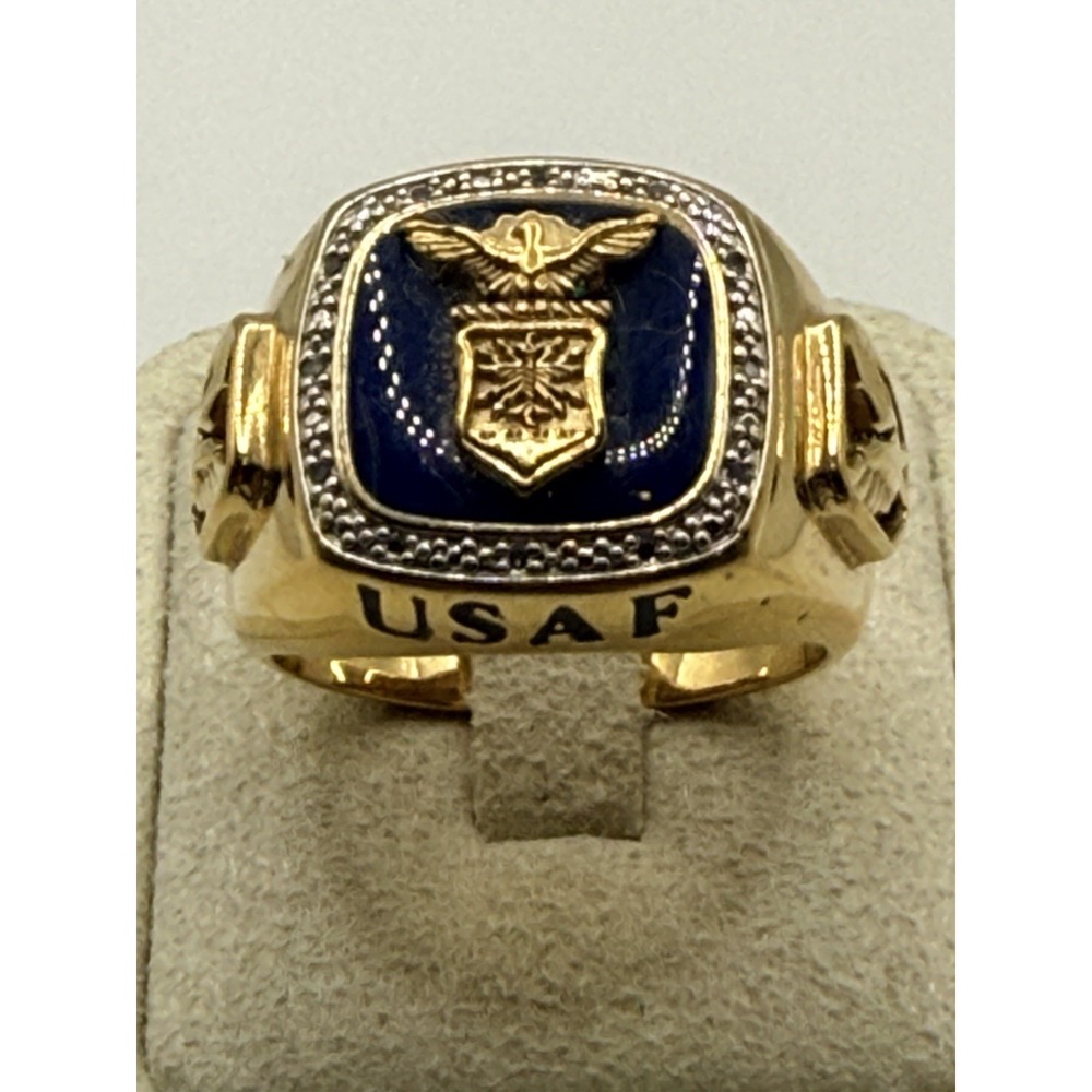 US Air Force Mens Ring Gold Tone USAF Fly Fight Win Size 11